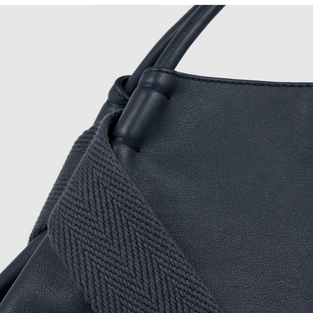 Ecco Navy Blue Leather Shoulder Bag with Wide Strap - Picture 13 of 13